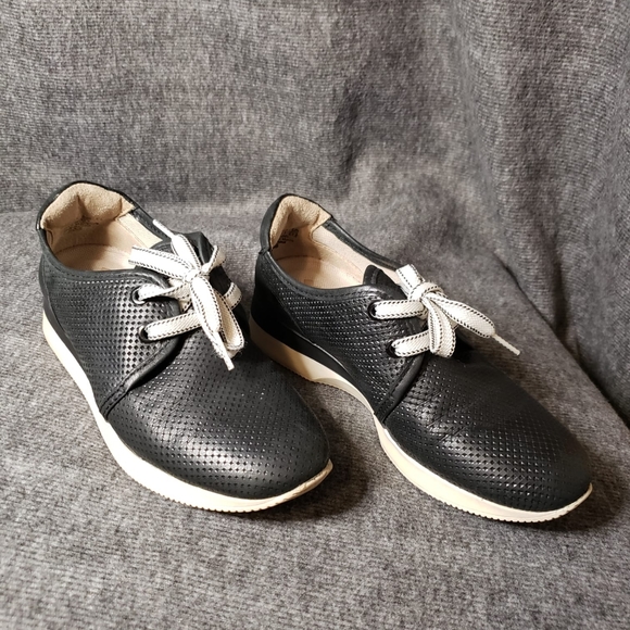 Naturalizer N5 Contour Breathable Black Sneaker Size 4.5 - Picture 4 of 11